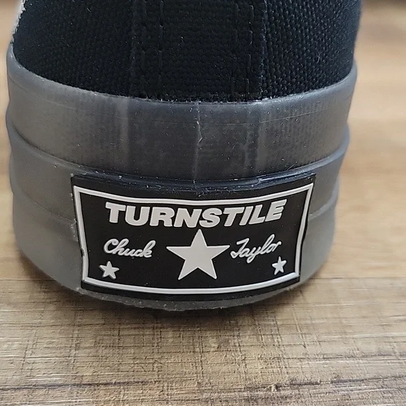 Converse high top Brand new in the box. - Picture 7 of 9